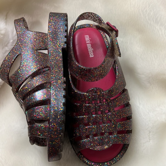 Mini Melissa - Picture 6 of 9